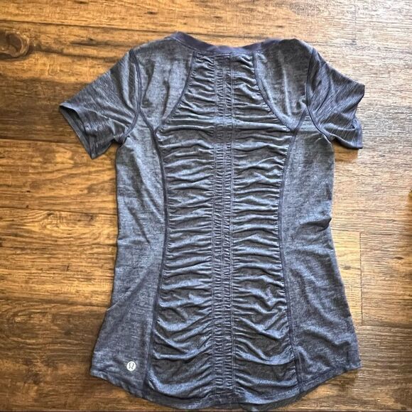 Lululemon runner up short sleeve shirt - Picture 2 of 6